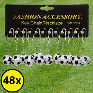 Decopatent 48 STUKS Voetbal Sleutelhangers - Metaal - Speelgoed Traktatie Uitdeelcadeautjes voor kinderen - Uitdeelcadeaus